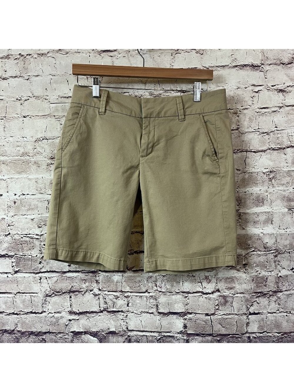 G.H.Bass & Co Tan Bermuda Flat Front Chino Shorts